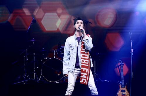 康芒音樂Live聯合威馬汽車一起“威力全開”
