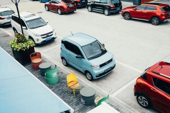 五菱又一款神車來了，“人民的代步車”宏光MINI 電動車