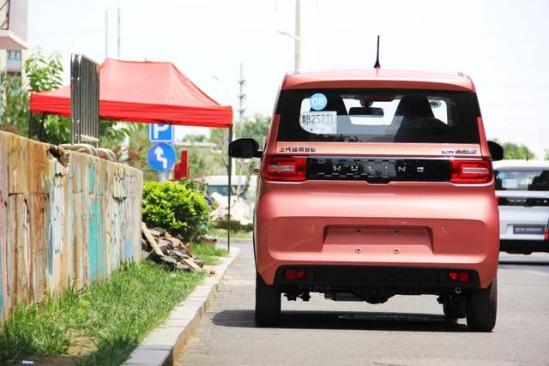 五菱又一款神車來了，“人民的代步車”宏光MINI 電動車